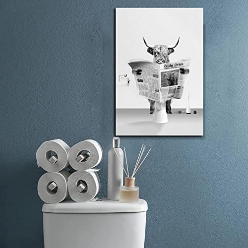 HHGaoArt Забавно Планинска Крава Стенно Изкуство в баня, Забавни Животни Картина за Баня в Черно-Бяла Картина на Платно Декор
