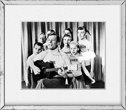 БЕЗКРАЙНИ СНИМКИ Снимка: 1955 Джими Дод Хваща мишки в клуба на Мики Маус ТЕЛЕВИЗИЯ