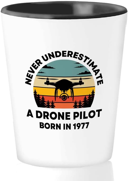 Bubble Hugs 1977 Чаша за рождения ден на 1,5 мл, пилот на дрона 1977 г. rv-Подарък за 45-ти рожден ден, на Който се навършват 45 години от 1977 г. на р. Пилоти летателни апарати на Самол?