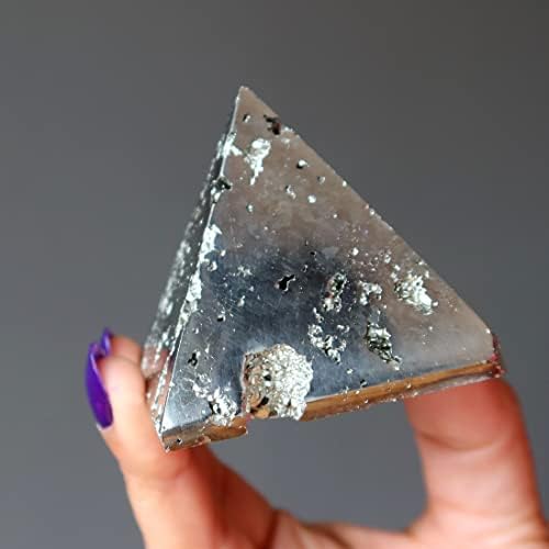 Сатен Кристали Пирамида от Договор Златна Китка Метален Камък 2,0-2,25 Инча