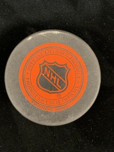 Блейн Лачер (1994-1995) Бостън Бруинс №31 с АВТОГРАФ на Хокейна шайба НХЛ с голограммой - за Миене на НХЛ