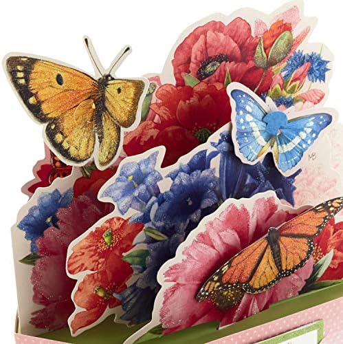 Маркова картичка за Деня на майката или Ден на раждане (Марджолейн Бастин с пеперуда и букет от цветя)
